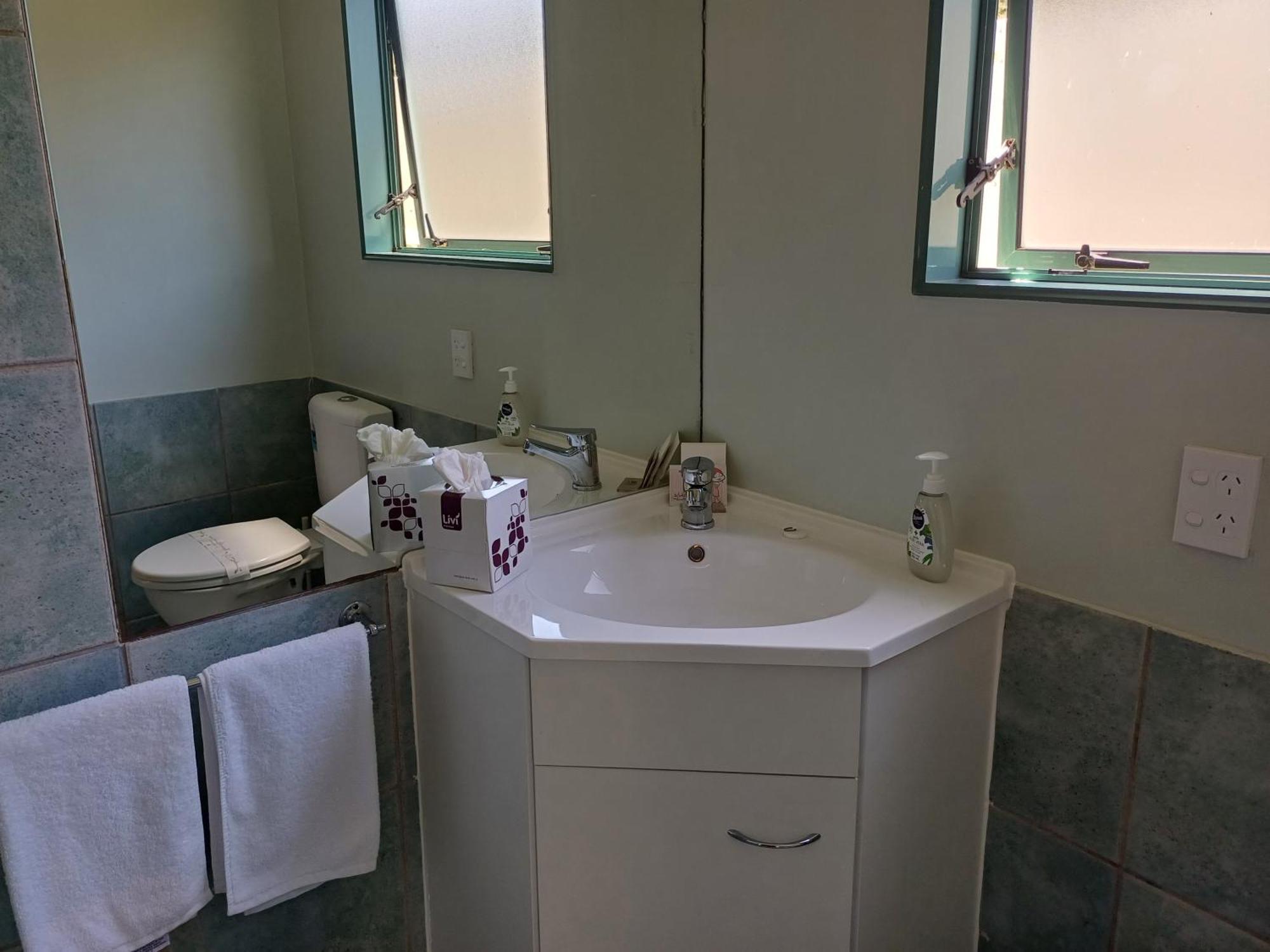 Te Tiriti Motel Paihia Bagian luar foto