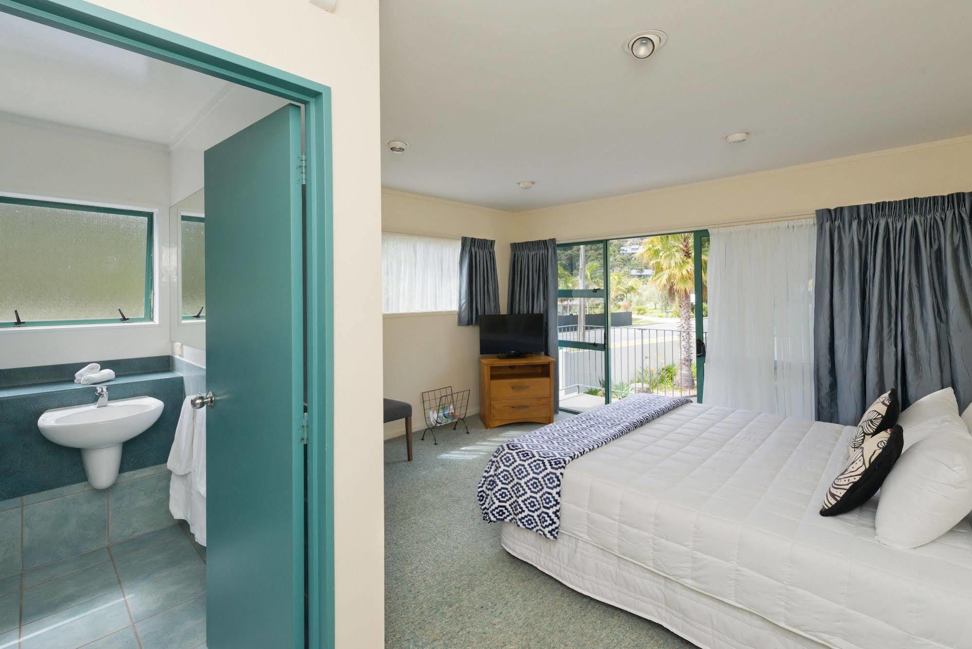 Te Tiriti Motel Paihia Bagian luar foto