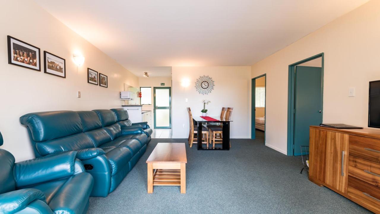 Te Tiriti Motel Paihia Bagian luar foto